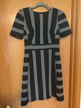 White House Black Market White Striped Black Fit & Flare Dress Size 4